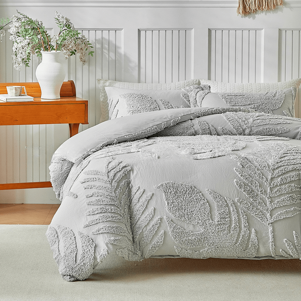 Tufted Leaf Pattern Bedroom Duvet Cover Three Piece Set Khaki Gray White Includes One Duvet Cover and Two Pillowcases with Zipper Closure and Corner Ties Warm Winter Bedding Ideal Christmas Gift